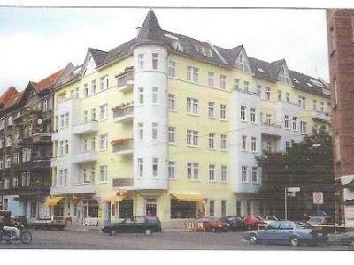 Verkauf ETW in Berlin-Friedrichshain sowie im gleichen Haus Vermietung von Gewerbe und Wohnungen